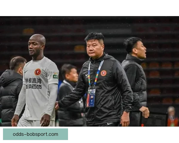 李金羽卸任辽宁铁人足球俱乐部总经理与一线队主教练职务 李金羽卸任辽宁铁人足球俱乐部总经理与一线队主教练职务